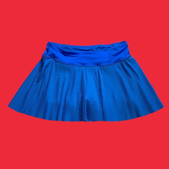 lululemon athletica Skirts Lululemon Pleat To Street Skirt Poshmark